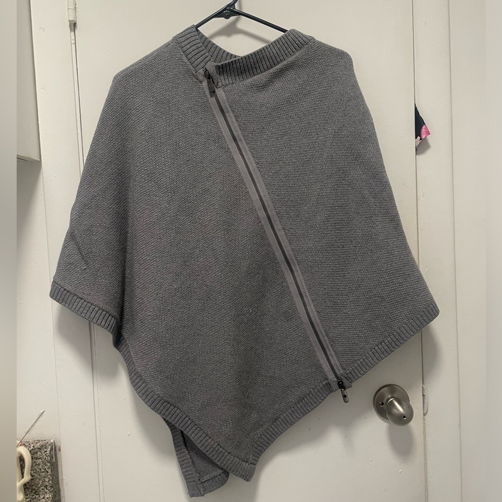 Lululemon cozy grey knit zip poncho